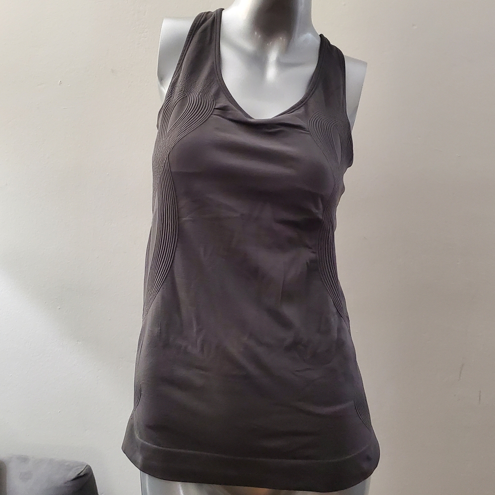 Women's Sports Racerback Tank Top by Morera – Built-in Bra, Seamless